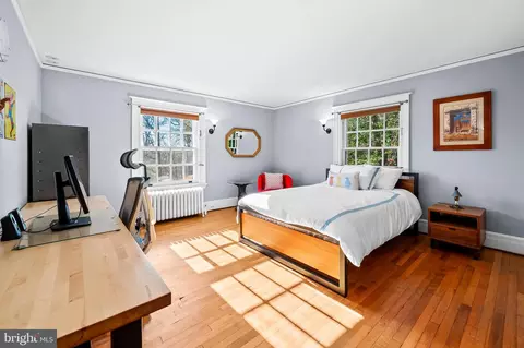 Bedroom - 21 Merrymount Rd, Baltimore, MD 21210 photo 4 of 9