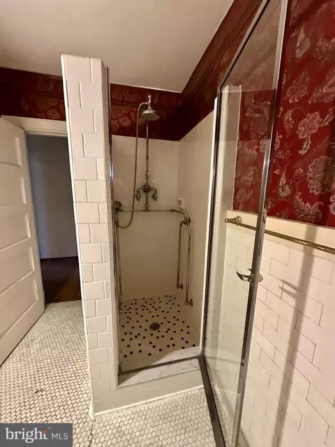 Bath - 112 Elmhurst Rd, Baltimore, MD 21210 photo 1 of 4
