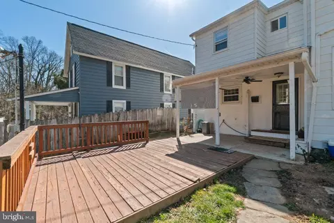 Exterior - 5937 Falls Rd, Baltimore, MD 21209 photo 5 of 13