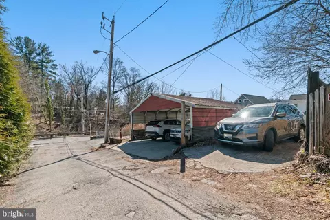 Exterior - 5937 Falls Rd, Baltimore, MD 21209 photo 12 of 13