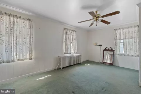 Bedroom - 5937 Falls Rd, Baltimore, MD 21209 photo 4 of 6