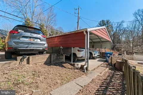 Exterior - 5937 Falls Rd, Baltimore, MD 21209 photo 13 of 13
