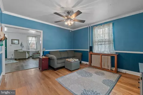 Living - 5937 Falls Rd, Baltimore, MD 21209 photo 2 of 2