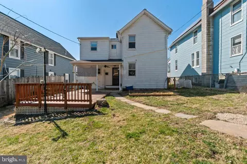 Exterior - 5937 Falls Rd, Baltimore, MD 21209 photo 7 of 13