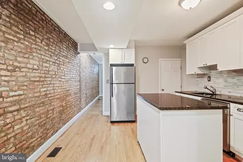 7 S Castle St, Baltimore, MD 21231 photo 10