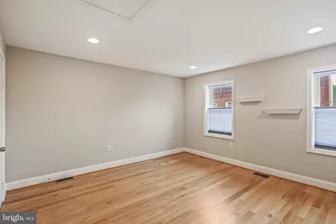 7 S Castle St, Baltimore, MD 21231 photo 18