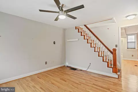 7 S Castle St, Baltimore, MD 21231 photo 5