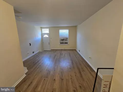 Living - 1207 E Lanvale St, Baltimore, MD 21202 photo 2 of 4
