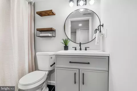Bath - 3202 Avon Ave, Baltimore, MD 21218 photo 2 of 2