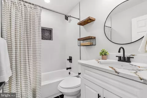 Bath - 3202 Avon Ave, Baltimore, MD 21218 photo 1 of 2