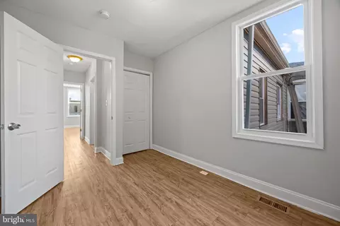 Entry Way - 2414 Baker St, Baltimore, MD 21216 photo 5 of 8