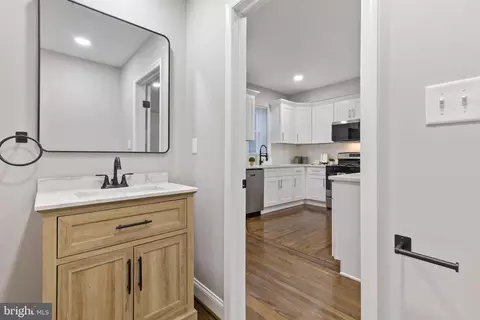 3233 Normount Ave, Baltimore, MD 21216 photo 8