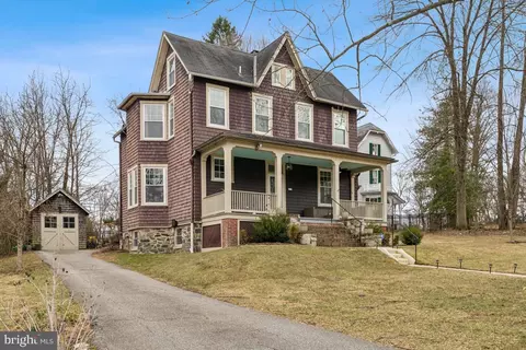 Exterior - 1811 Dixon Rd, Baltimore, MD 21209 photo 2 of 6