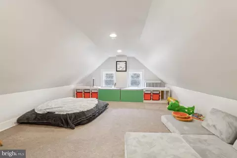Bedroom - 1811 Dixon Rd, Baltimore, MD 21209 photo 5 of 7