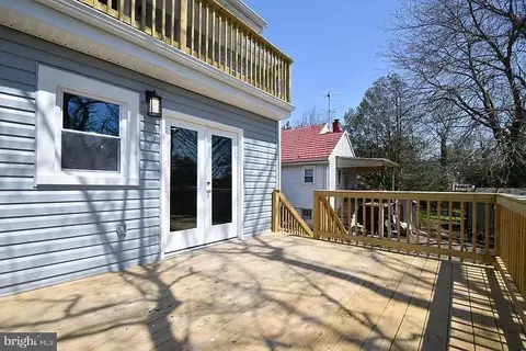 Exterior - 2401 Hemlock Ave, Baltimore, MD 21214 photo 3 of 4