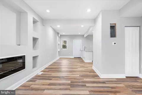 Living - 2930 Ellicott Dr, Baltimore, MD 21216 photo 2 of 3