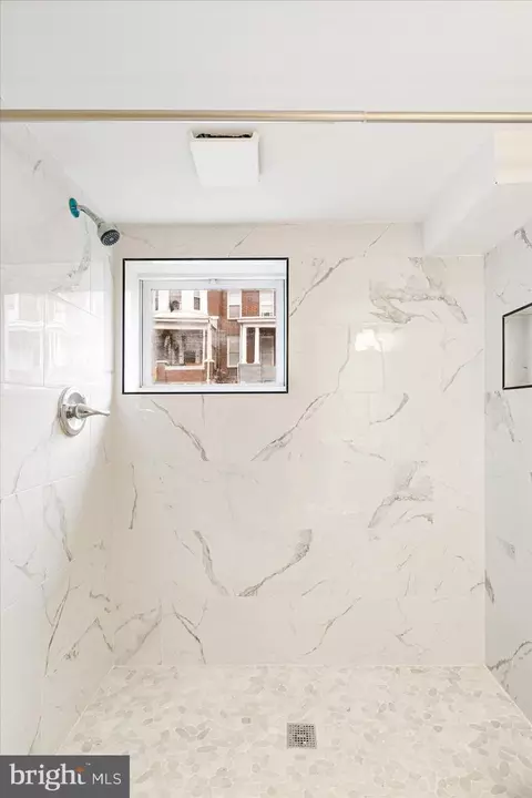 Bath - 2930 Ellicott Dr, Baltimore, MD 21216 photo 6 of 6