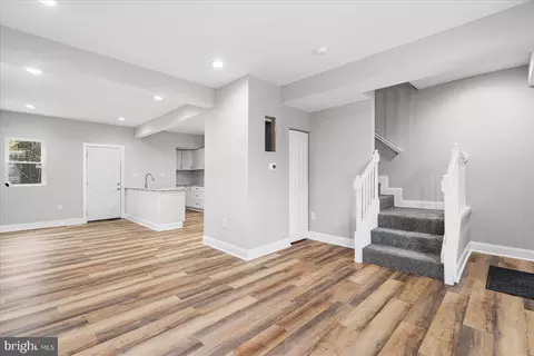 Entry Way - 2930 Ellicott Dr, Baltimore, MD 21216 photo 1 of 12