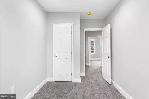 Entry Way - 2930 Ellicott Dr, Baltimore, MD 21216 photo 10 of 12