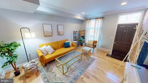 204 S Robinson St, Baltimore, MD 21224