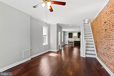 Living - 3503 E Pratt St, Baltimore, MD 21224 photo 2 of 3