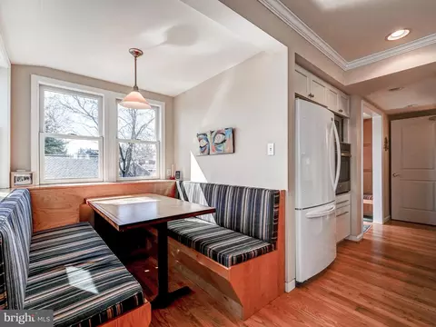 Kitchen - 207 Cedarcroft Rd, Baltimore, MD 21212 photo 7 of 7