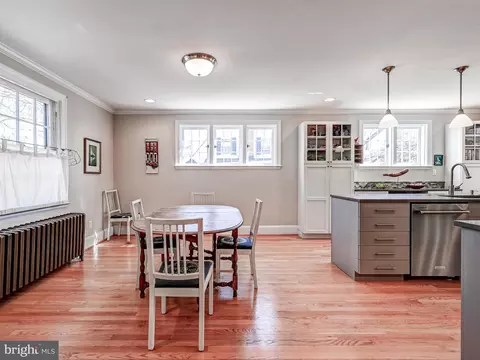 Dining - 207 Cedarcroft Rd, Baltimore, MD 21212 photo 1 of 2