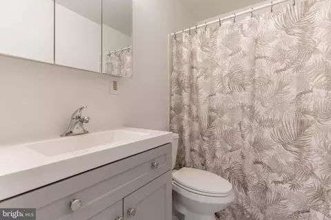 Bath - 123 Scott St, Baltimore, MD 21201 photo 2 of 2