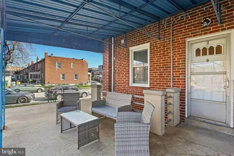 Exterior - 700 Umbra St, Baltimore, MD 21224 photo 3 of 6