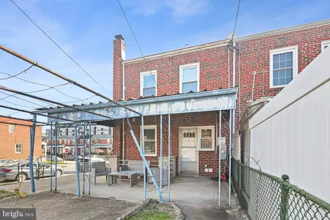 Exterior - 700 Umbra St, Baltimore, MD 21224 photo 5 of 6