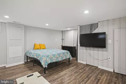 Bedroom - 700 Umbra St, Baltimore, MD 21224 photo 6 of 9