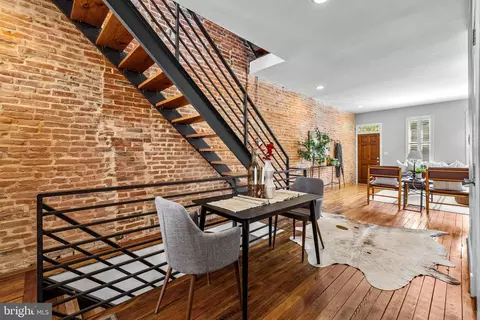 Entry Way - 1310 Hull St, Baltimore, MD 21230 photo 2 of 7