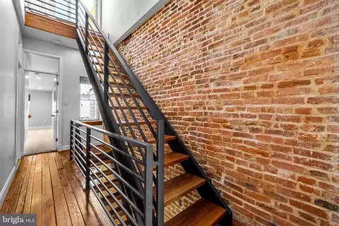 Entry Way - 1310 Hull St, Baltimore, MD 21230 photo 6 of 7