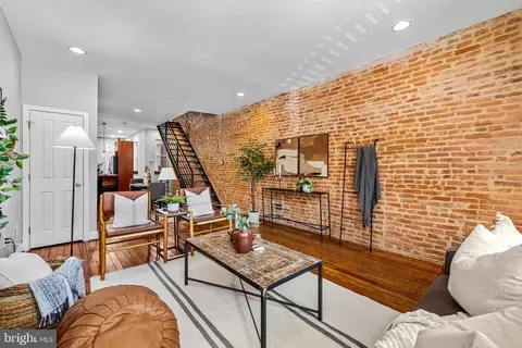 Entry Way - 1310 Hull St, Baltimore, MD 21230 photo 1 of 7