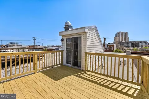 Exterior - 1310 Hull St, Baltimore, MD 21230 photo 6 of 10