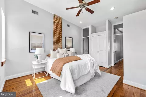 Bedroom - 1310 Hull St, Baltimore, MD 21230 photo 4 of 9