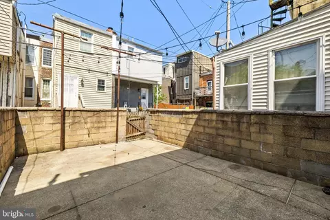 Exterior - 1310 Hull St, Baltimore, MD 21230 photo 8 of 10