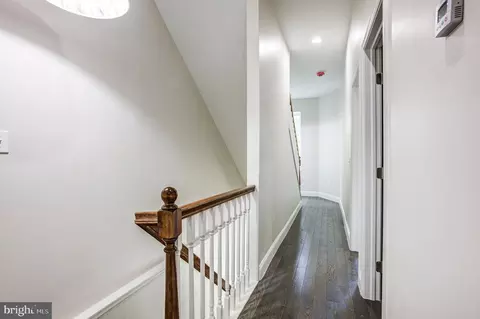 Entry Way - 2313 Callow Ave, Baltimore, MD 21217 photo 2 of 2