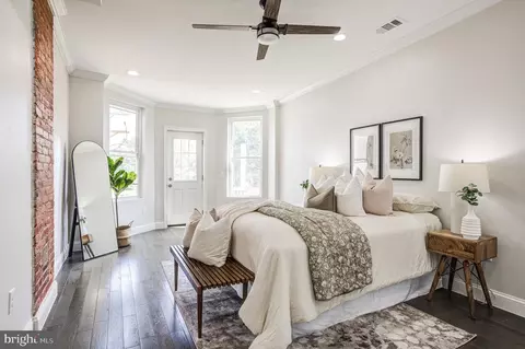 Bedroom - 2313 Callow Ave, Baltimore, MD 21217 photo 1 of 6