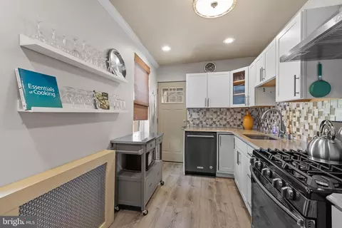 2003 Gough St, Baltimore, MD 21231 photo 11