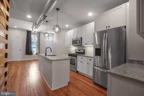 Entry Way - 3109 E Baltimore St, Baltimore, MD 21224 photo 5 of 5