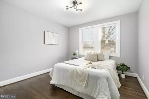 Bedroom - 4208 Colborne Rd, Baltimore, MD 21229 photo 3 of 4