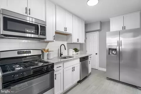 Kitchen - 4208 Colborne Rd, Baltimore, MD 21229 photo 2 of 2