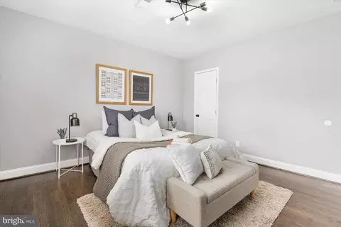Bedroom - 4208 Colborne Rd, Baltimore, MD 21229 photo 2 of 4