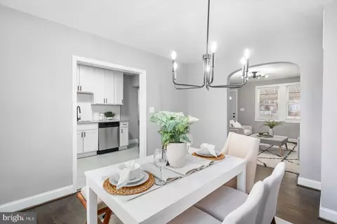 Dining - 4208 Colborne Rd, Baltimore, MD 21229 photo 3 of 3