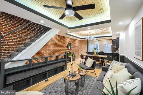 2923 Keswick Rd, Baltimore, MD 21211