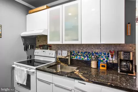 Kitchen - 1 E Chase St #309, Baltimore, MD 21202 photo 4 of 5