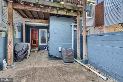 Exterior - 104 N Luzerne Ave, Baltimore, MD 21224 photo 3 of 5