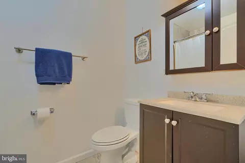 Bath - 104 N Luzerne Ave, Baltimore, MD 21224 photo 6 of 8