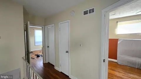 Entry Way - 5003 Barton Ave, Baltimore, MD 21206 photo 8 of 12